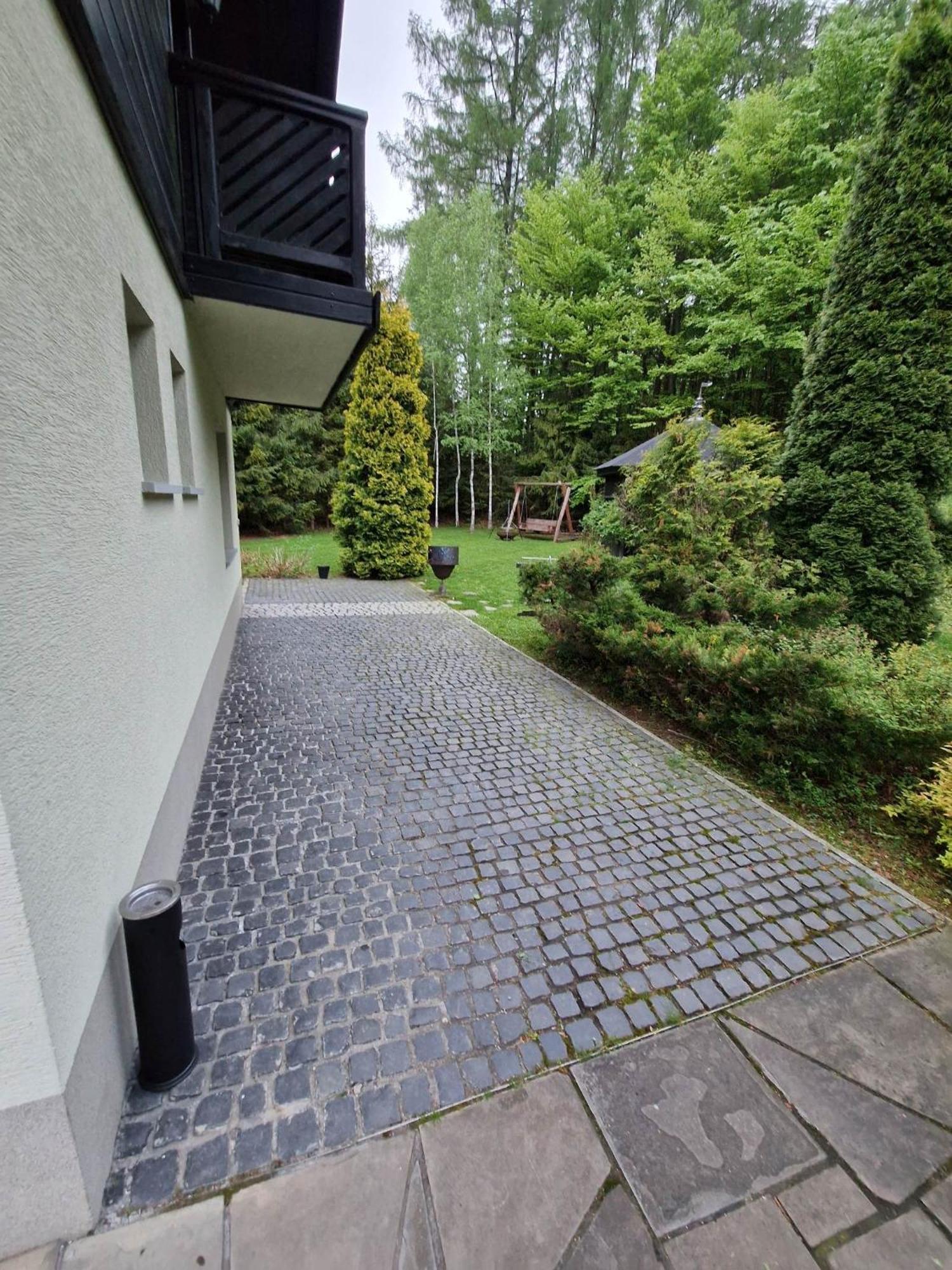 Villa Falsztyn Holiday Home Exterior photo