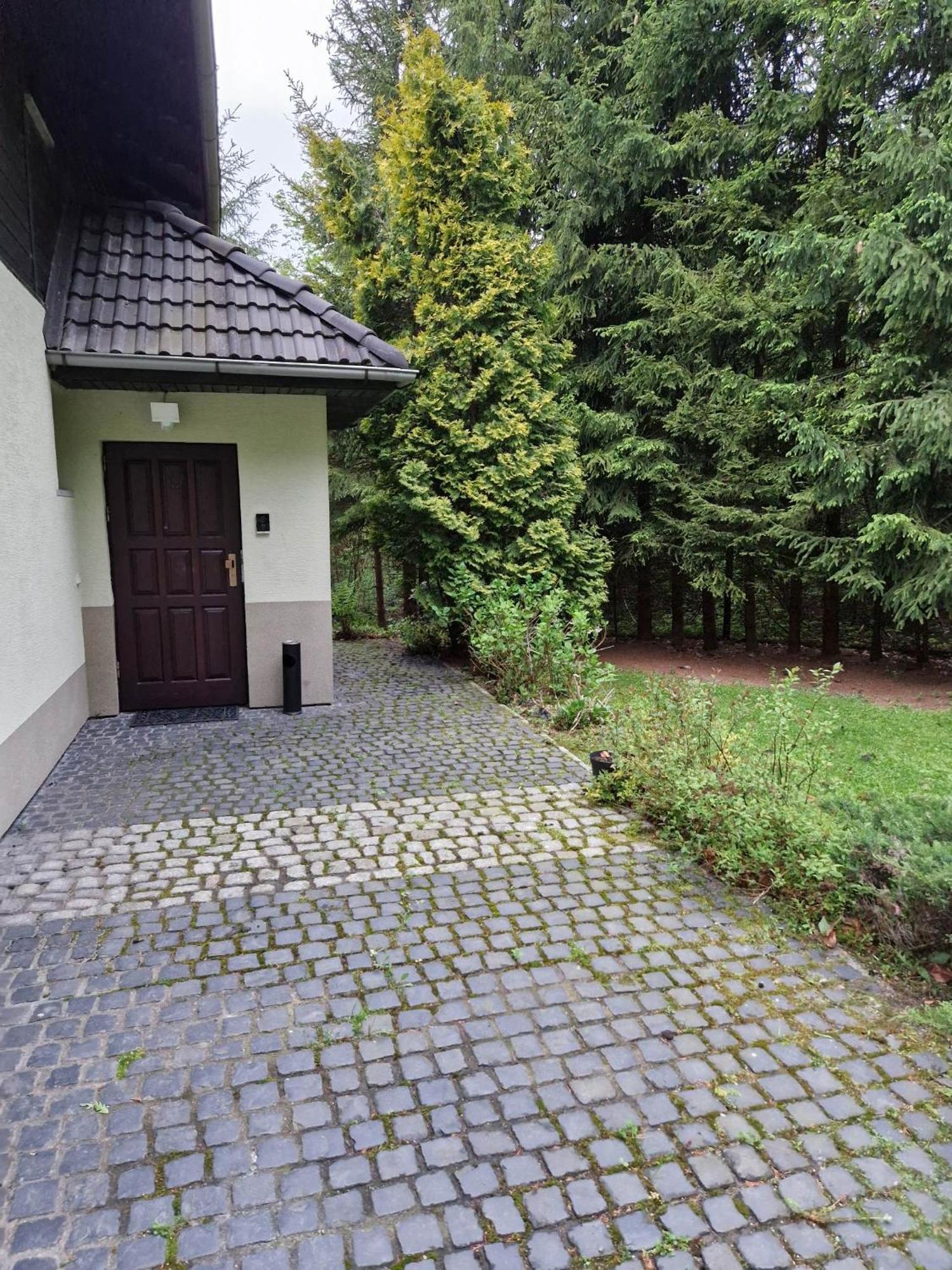 Villa Falsztyn Holiday Home Exterior photo